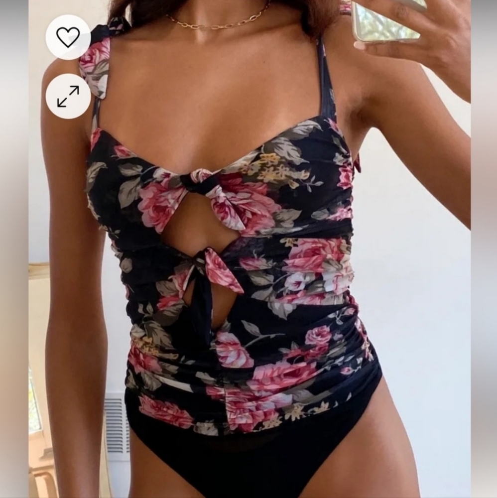 NWT Lulus Floral Bodysuit XS